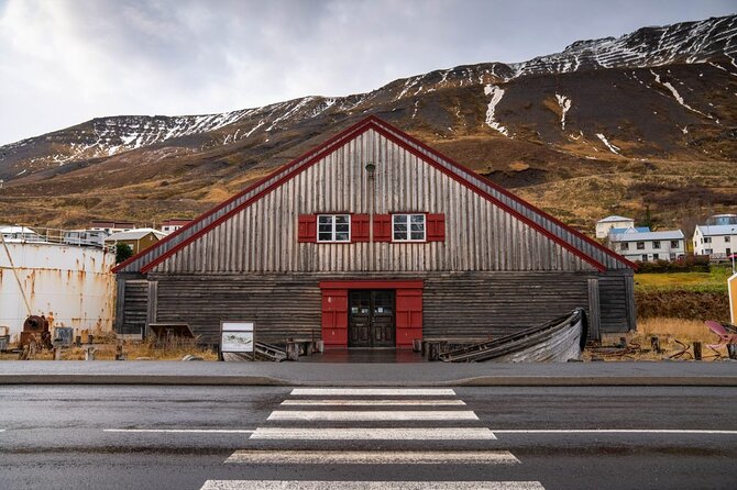 1-Hour Siglufjörður Stroll - Shark Fishing, Herring History, and the Human Scale of a 1,200-Person Town