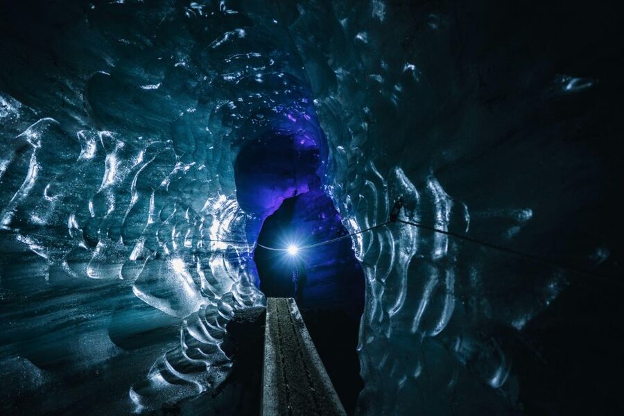 2 Day Iceland Winter Tour to South Coast - Day 2: Ice Cave, lava fields, and Diamond Beach at Jokulsarlon