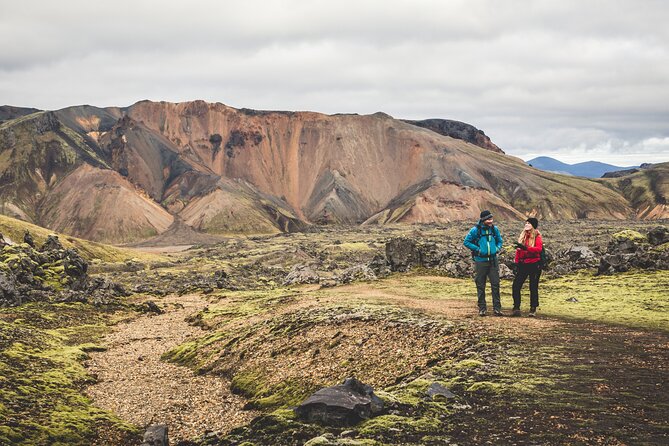 3-Day Icelandic Highlands, Háifoss & Grænihryggur Hiking Tour - Mountain hut living: what’s included, what costs extra, and how to make sleep easier