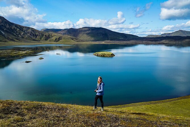 3-Day Icelandic Highlands, Háifoss & Grænihryggur Hiking Tour - Day 2: Suðurnámur’s 200,000-year-old peak and the lava math of Laugahraun