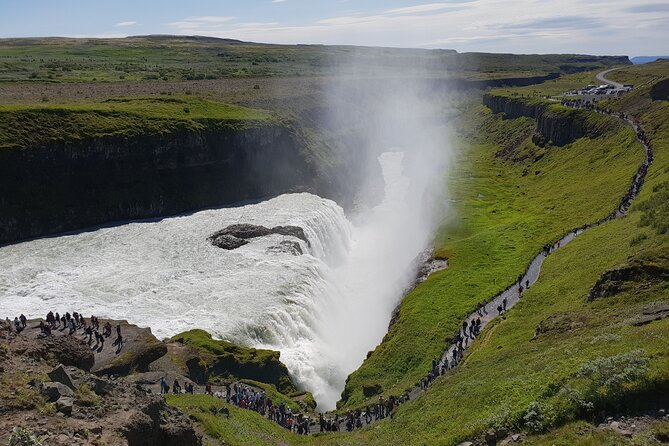 3 Day Tour Jokulsarlon - Golden Circle - South Coast - Glacier Hike - Boat Tour - Day 2 night: guesthouse life, shared bathrooms, and what that means for comfort