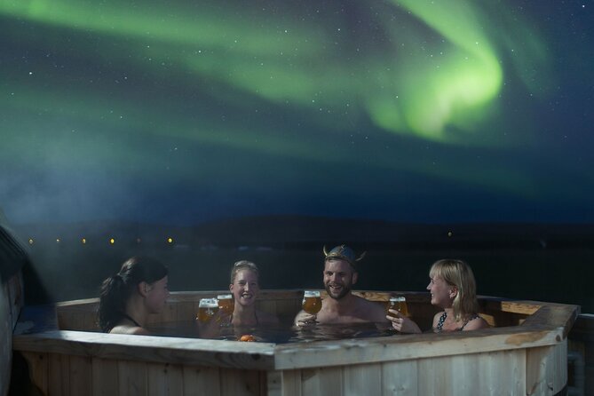4 Day Northern Lights Adventure - Ice Caves & 4x4 Super Jeeps - Key things that make this tour work in winter