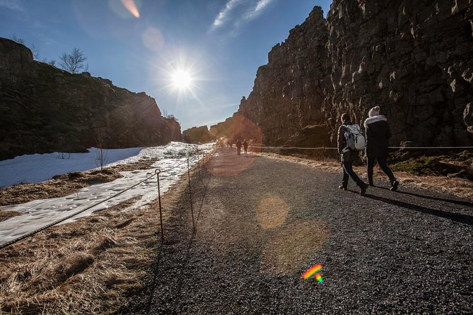 5-Day Northern Lights Hunt & Glacier Lagoon Tour - Guides, group size, and the comfort details that matter