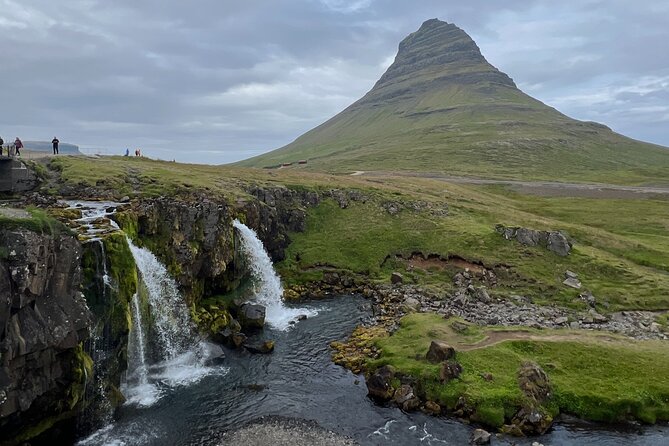 5 Days Snæfellsnes, Golden Circle and South Coast Private Tour - Day 1 in Snæfellsnes: seals, black church, Arnarstapi cliffs, and Kirkjufell