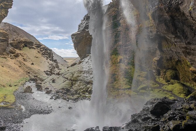 5 Days Snæfellsnes, Golden Circle and South Coast Private Tour - Day 4 Glacier lagoon and canyons: Jökulsárlón, Diamond Beach, Fjaðrárgljúfur, Katla ice cave (not guaranteed)