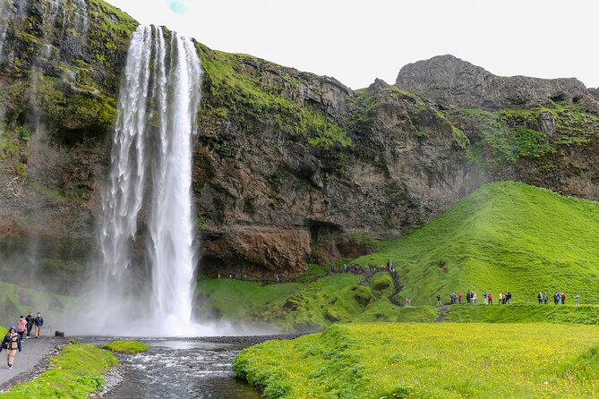 6 Day Iceland Ring Road Highlights Tour With Accommodation - Should you book this 6-day Ring Road Highlights Tour?