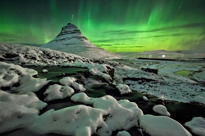 7-Day Self-Drive Private Tour Northern Lights Adventure - Iceland South & West - Day 5: Fjaðrárgljúfur, Diamond Beach, and the Vatnajökull ice cave day