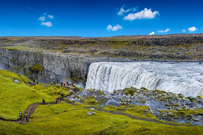7-Day Small Group Journey Around Iceland - Day 6 Golden Circle: Gullfoss, Geysir, and Þingvellir’s Human History