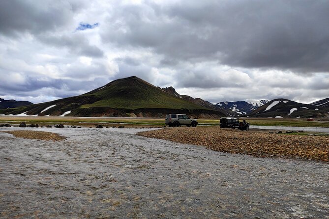 Adventure in Landmannalaugar and Hot Springs - Reykjavík & Hella - Landmannalaugar Bathing Place: Your 1-Hour Hot-Springs Reset