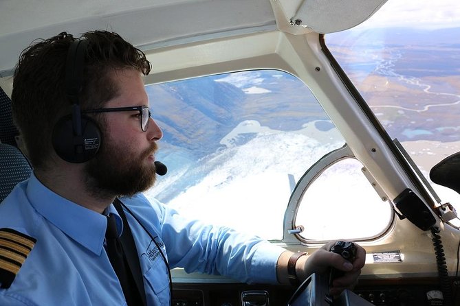Airplane flight over glacier lagoons and Iceland's highest peak - Breiðamerkurjökull glacier and Esjufjöll Mountains in one sweep
