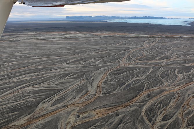 Airplane tour over black sands and riverbeds from Skaftafell - Price and value: what $411.85 buys you (and why it can be worth it)