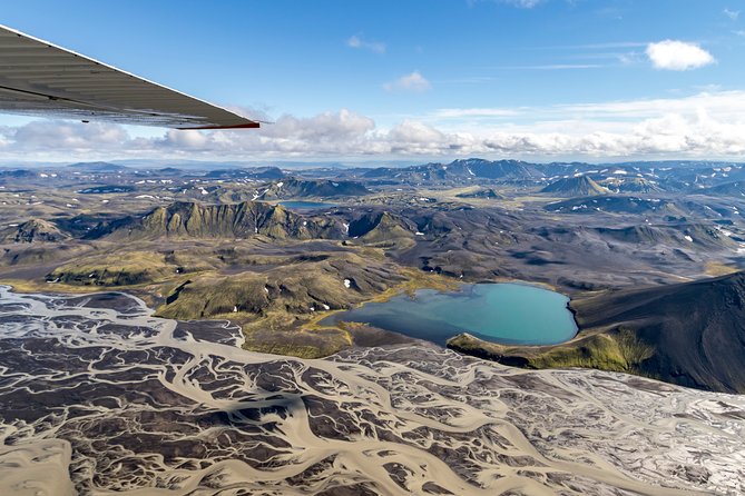 Airplane tour over black sands and riverbeds from Skaftafell - Who should book this airplane tour from Skaftafell?