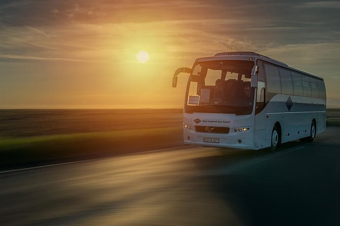 Airport Express Shared Arrival Transfer from Keflavik Airport to Reykjavik Hotels - Finding the Airport Direct or Gray Line desk after customs