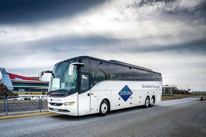 Airport Express Shared Departure transfer from Reykjavik City to Keflavik Airport - The Shared Drive to KEF: Timing, Wi-Fi, and What 45 to 60 Minutes Really Means