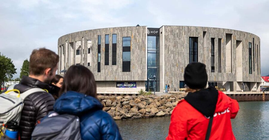 Akureyri: City Walk with Local Food - Eyjafjörður shoreline views: a calm finish with real atmosphere