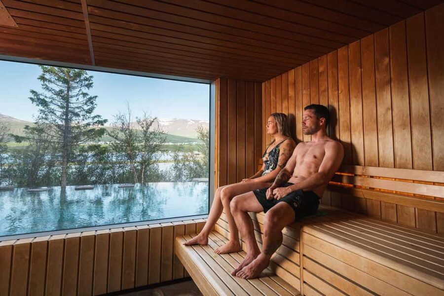 Akureyri: Forest Lagoon Entrance Ticket - Cold plunge pool at 11°C, how to do it without drama