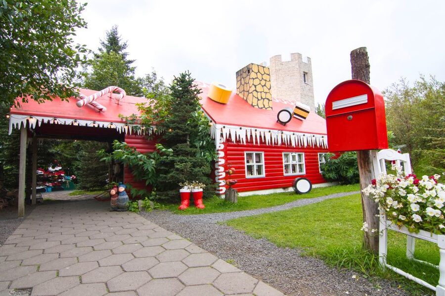 Akureyri: Goðafoss, Laufas & The Christmas House Combo Tour - Getting From Stop to Stop: Timing, Walks, and Comfort