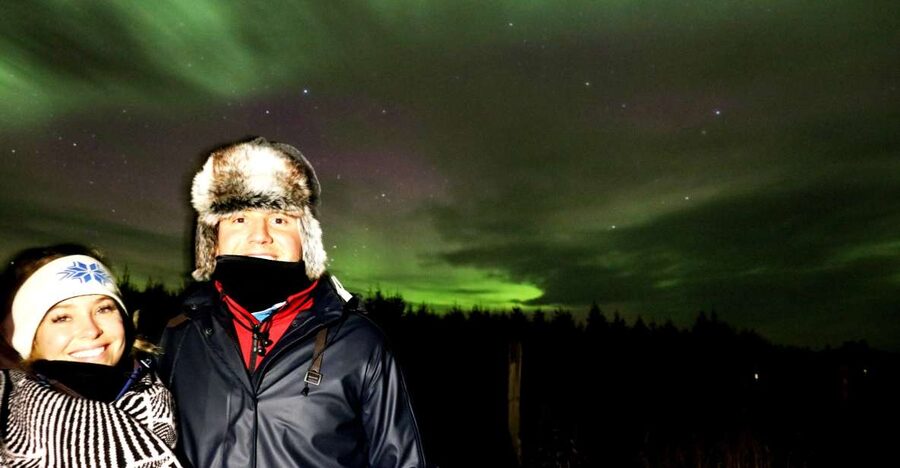 Akureyri: Hunt for the Northern Lights Photography Tour - Lake Mývatn Area Views and the Real Value of Stargazing Time