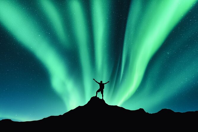 Akureyri Northern Light Tour - The Photography Reality: Expect Guidance and Time, Not Just Standing Still