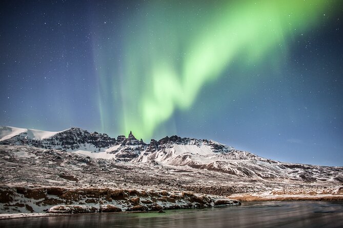 Akureyri Northern Light Tour - Group Size and the Comfort Factor (Max 34 People)