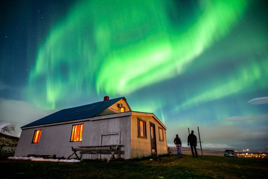 Akureyri: Northern Lights Photography Tour - Getting out of town: the 3-hour pacing that matters