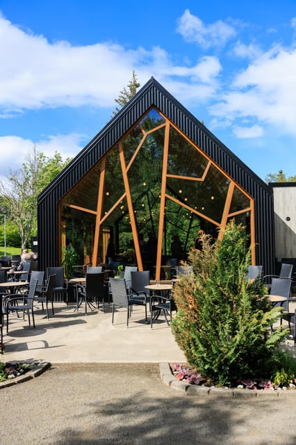 Akureyri Port: Goðafoss and Akureyri Botanical Garden Tour - Goðafoss Waterfall: The 39-Foot Headliner You Should Plan Around