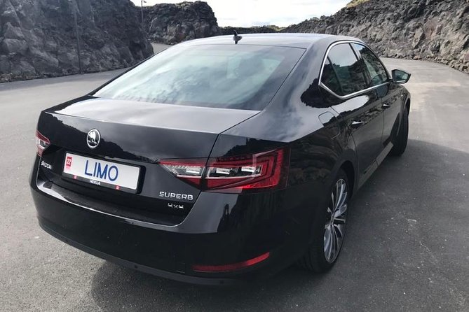 Arrival in Iceland - Private airport transfer from KEF Airport - The signboard meeting that keeps your arrival stress low
