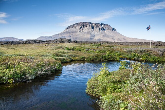 Askja & Holuhraun, Super Jeep Day Tour from Lake Myvatn - Stop 3: Víti crater soak, a rare kind of downtime