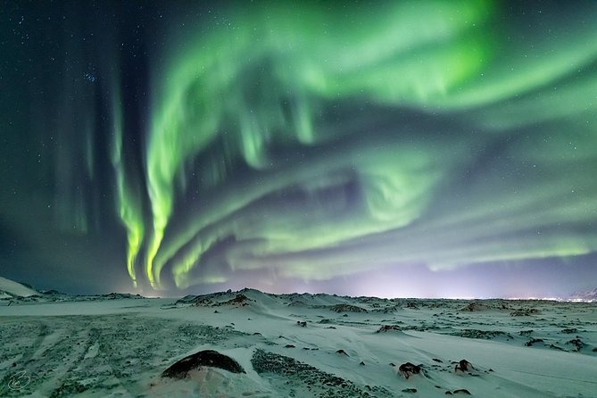 Aurora/Northern light hunt and photos (photography help provided) - Pickup and drop-off: saving your night for the important parts