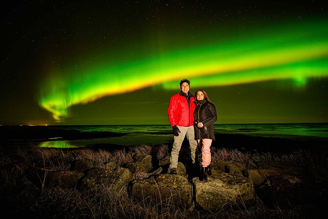 Award Winning Private Northern Lights Tour with All Inclusive - Private door-to-door aurora planning around Reykjavik