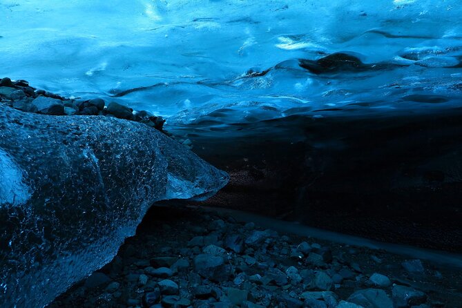 Blue Ice Cave Exploration from Jökulsárlón (Small Group Tour) - Guide energy and safety: Snorri, Goran, and Kai Ling stand out