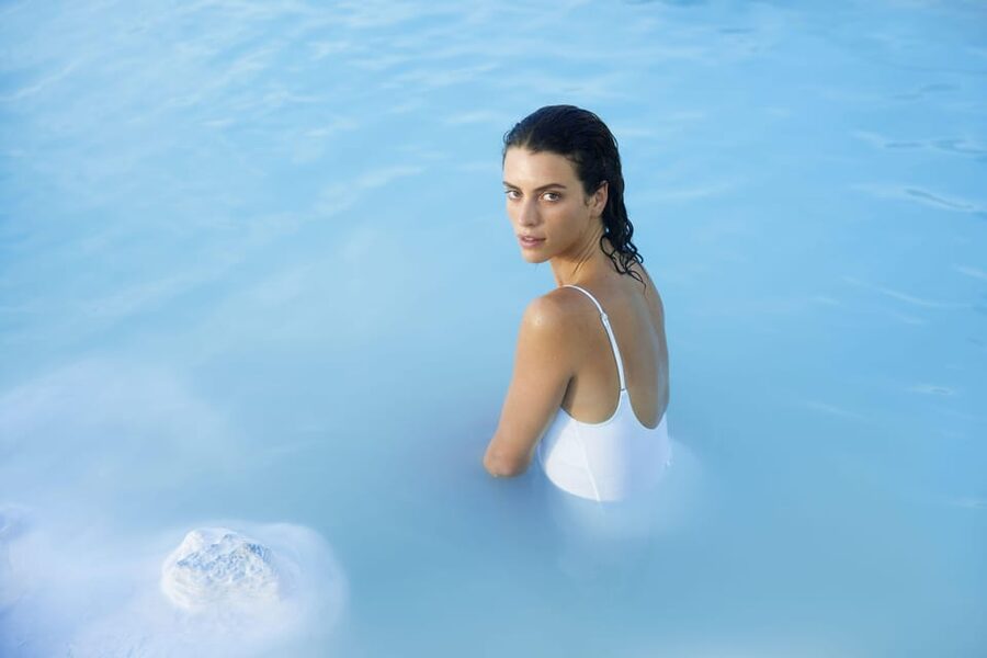 Blue Lagoon: Premium Admission with Drinks and Face Masks - Entering on Time: The One-Hour Window and Your 30-Minute Water Exit