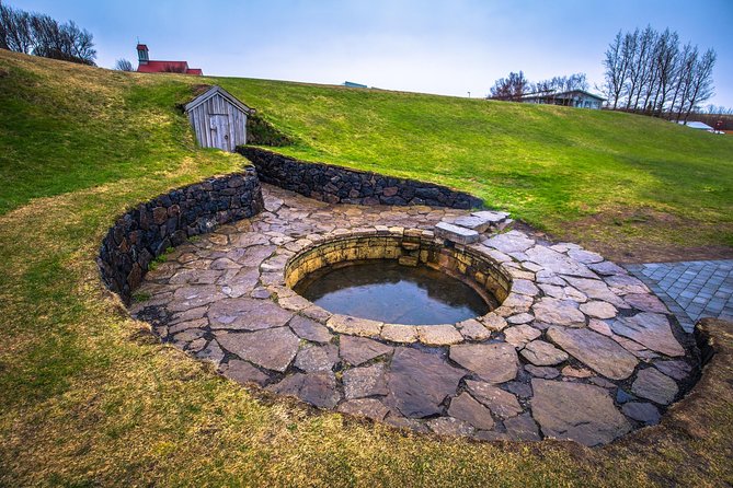Borgarfjörður - Borgarnes and the Settlement Centre: stories delivered by audio in 145 languages
