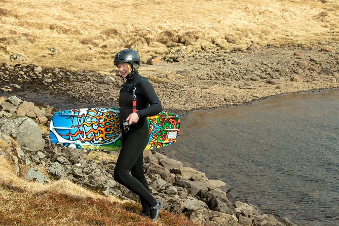 Choose your lake ride that wake - The scenic van ride that sets the tone