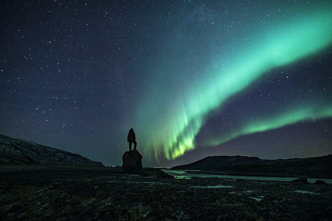 Cozy Northern Lights Tour with Icelandic Treats - Pickup timing, meeting at 9:30 pm, and how long it really takes