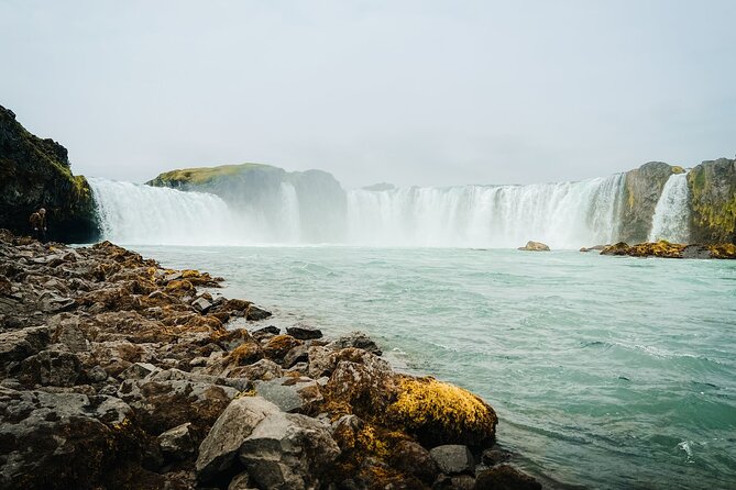 Cruise Tour Godafoss and Myvatn Lake and Dettifoss Small Group - Godafoss: Goðafoss Waterfall of the Gods, Close to Parking
