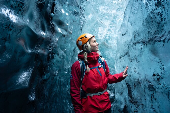 Crystal Ice Cave & Super Jeep Tour from Jökulsárlón - Finding the meeting point, arriving early, and handling facilities