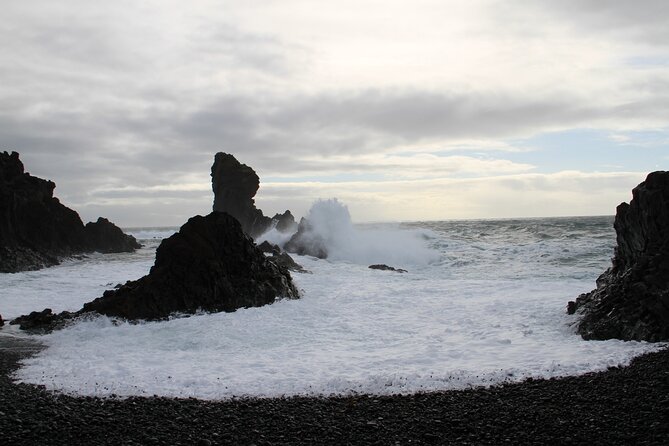 Day Trip to Snæfellsness Peninsula from Reykjavik - Djúpalónssandur and Dritvik: Beach choices with cliff-and-coast views