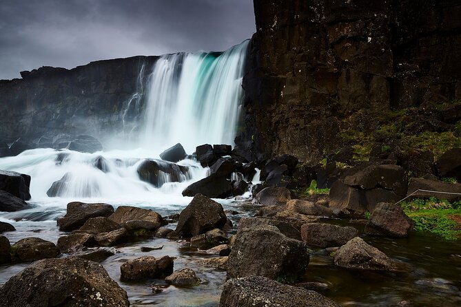 Day Trip to the Golden Circle and Hot spring Geyser by 4WD Jeep from Reykjavik - Gullfoss Waterfall: How to Get Multiple Angles in One Hour