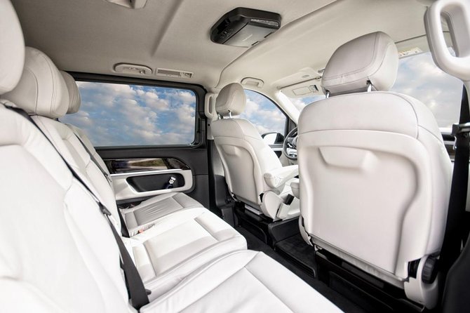 Departure by Luxury Van Reykjavik City to Reykjavik Airport KEF - English-Speaking Chauffeur and 24/7 Peace of Mind