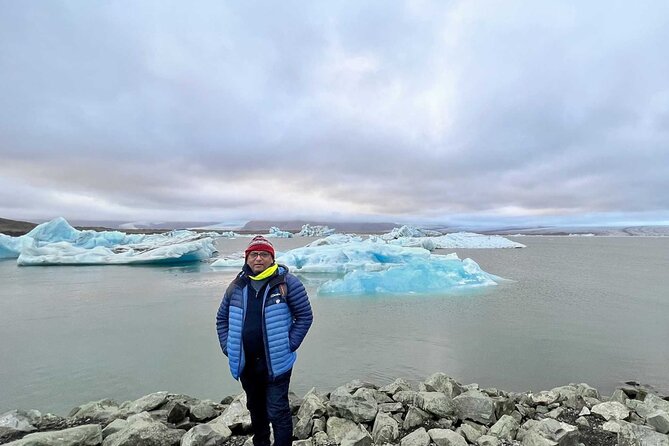 Diamond Beach & Jökulsárlón Floating Glacier Guided Day Tour - Stop 4: Vatnajökull National Park observation deck for a big-glacier finish