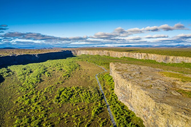 Diamond Circle Myvatn Waterfalls, and Husavik from Akureyri Tour - Bus comfort, Wi-Fi, and how the day is run in the real world