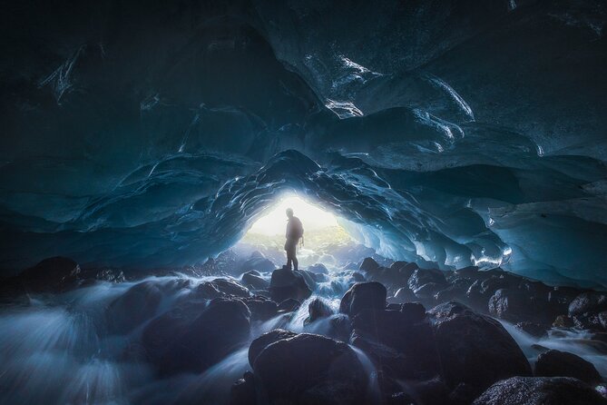 Early Bird Ice Cave with 3 Professional Photos - Early Bird from Höfn: what to expect on arrival and timing