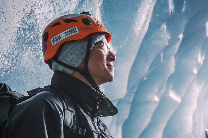 Early Bird Ice Cave with 3 Professional Photos - Vatnajökull National Park and the Falljökull blue ice cave
