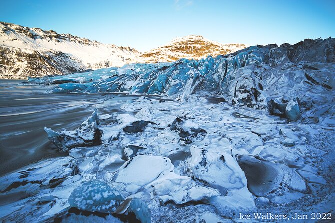 Easy Hike on Sólheimajökull glacier - How this “easy hike” really works on slippery ice
