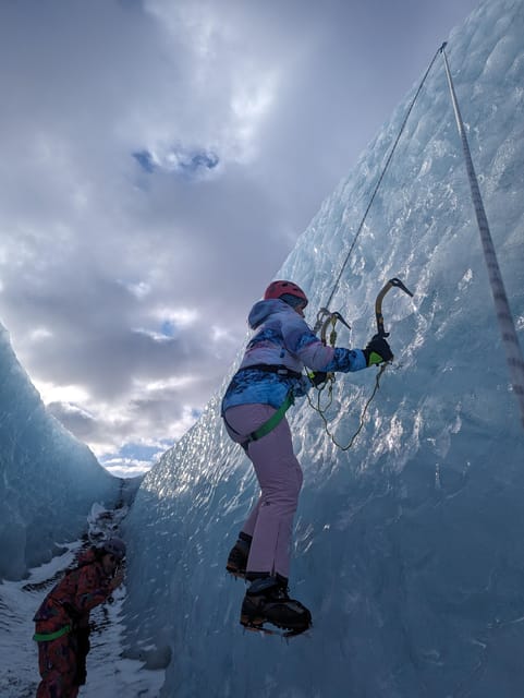 Exclusive Ice Climbing Experience on Sólheimajökull - Dyrhóley Peninsula: Land Bridge and Outlet Glacier Views