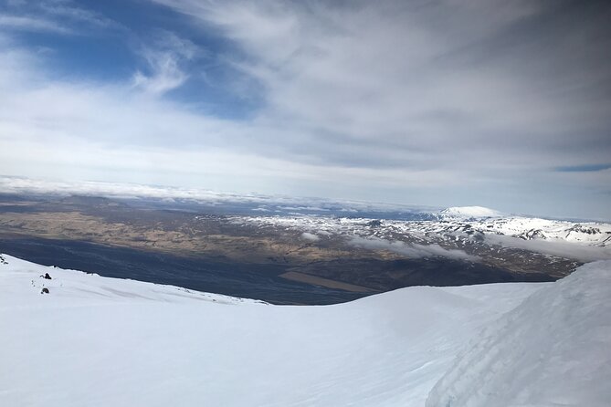 Eyjafjallajökull by Super Jeep - The start at Southcoast Adventure, Brú Base Camp