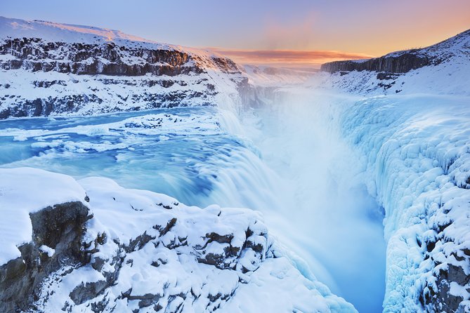 Fontana Geothermal Spa and Golden Circle Tour From Reykjavik - Geysir area and Strokkur: the spouts that keep you watching