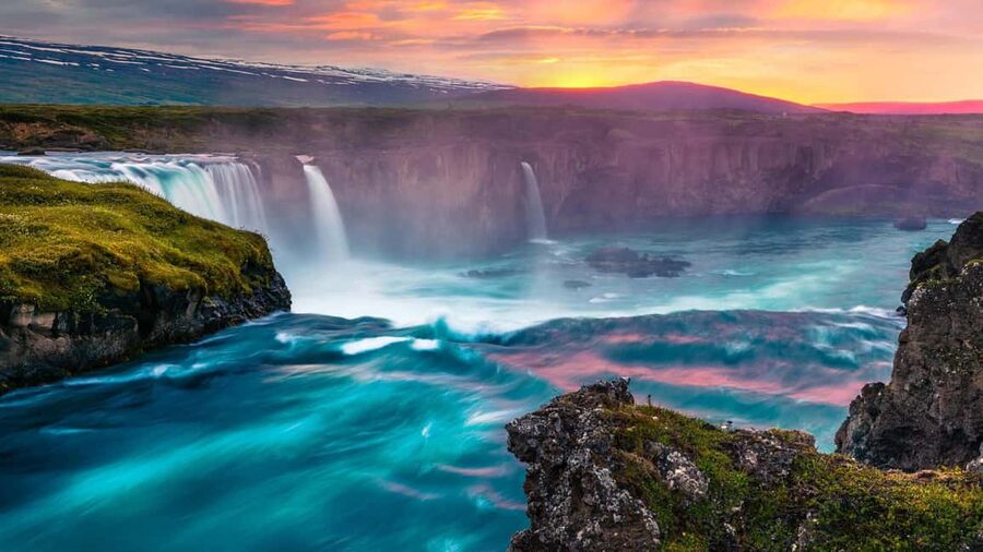 From Akureyri: Mývatn Lake & Goðafoss CruiseShip tour +Lunch - Key things that make this tour worth your attention