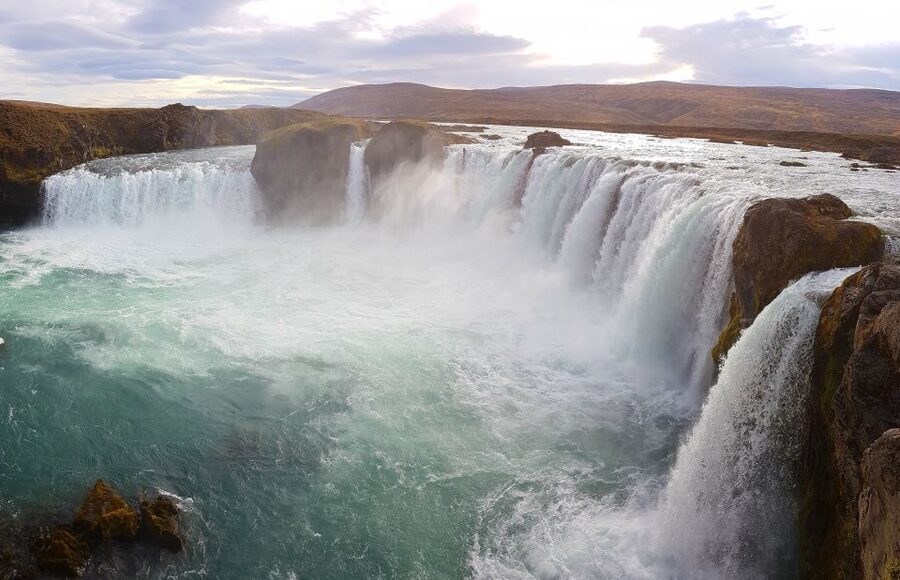 From Reykjavík: 4, 5, 6 or 7-Day Small-Group Ring Road Tour - Day 6 optional Snæfellsnes: seals, cliff walks, and Kirkjufell photos